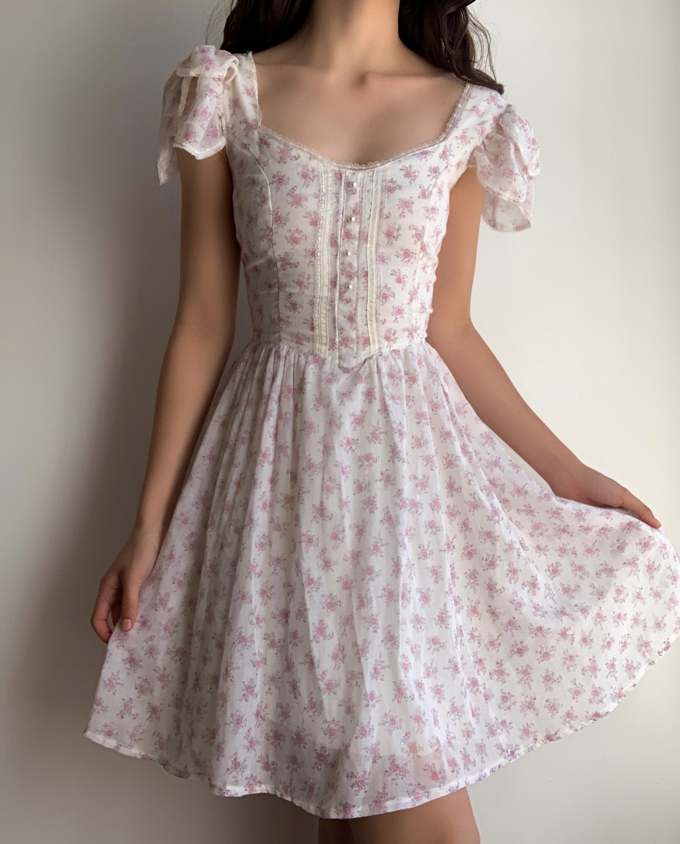 Gunne Sax Floral Mini Dress (XS/S) – Nuvonu